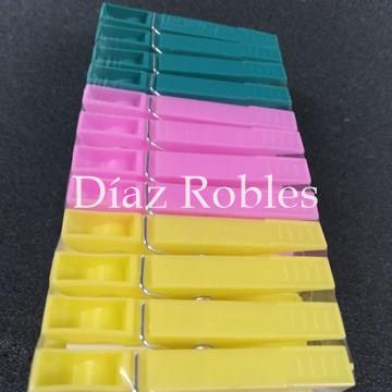 Pinza Plástica. Paquete 24/u. - Imagen 1